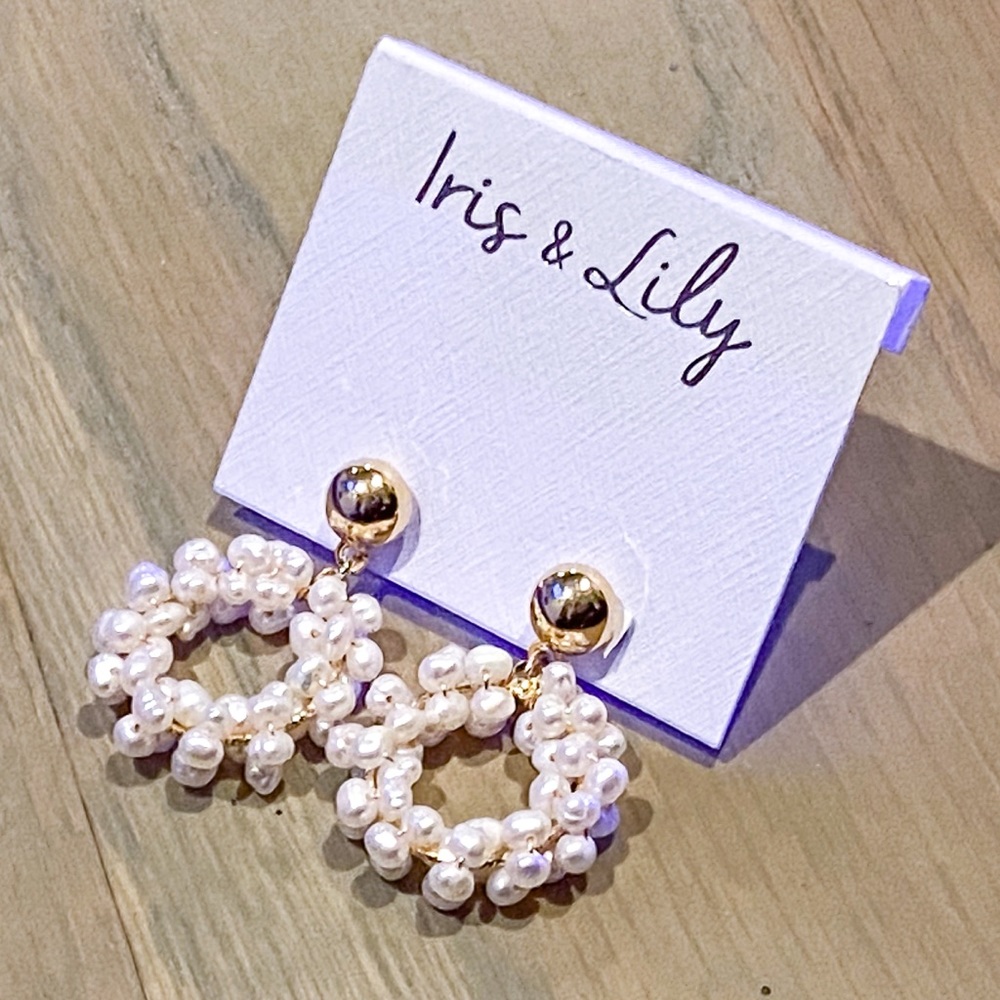 Iris & Lily Freshwater Pearl Earrings